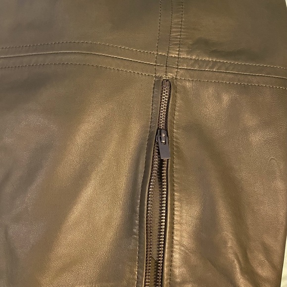 Talbots vintage💯 lamb skin leather skirt. Perfect condition! - Picture 5 of 11